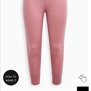 NWT TORRID LEGGINGS - PLUSH PINK!!